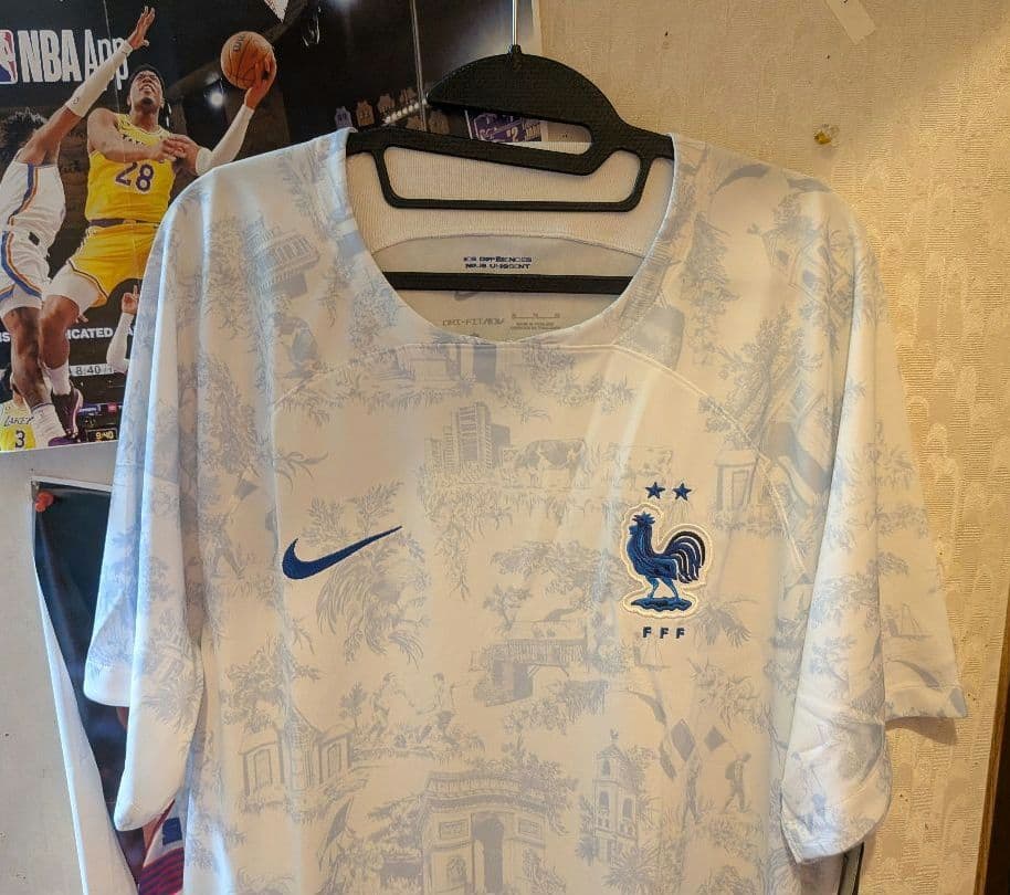フランス代表 2022 アウェイユニフォーム(新品タグ付き袋付き)