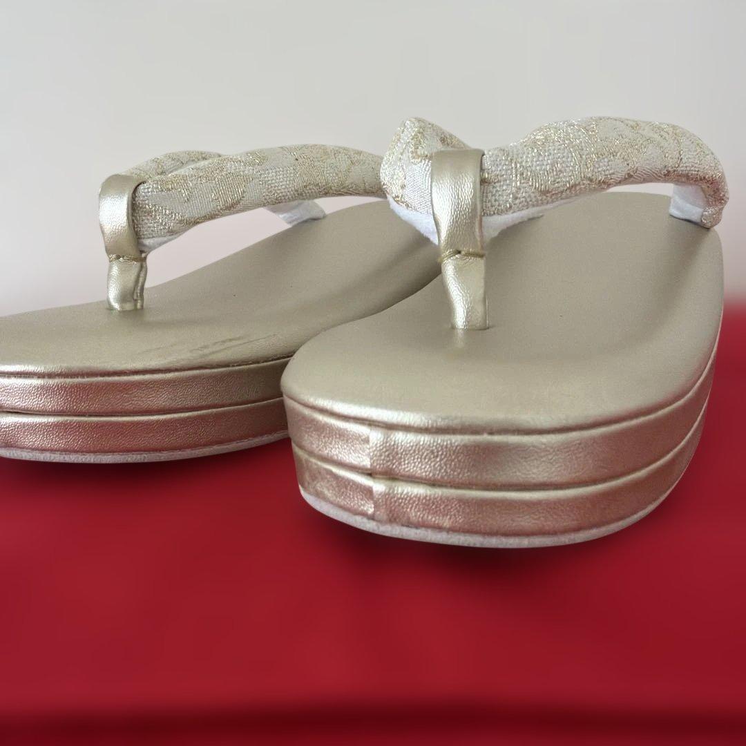 草履バッグセット　西陣織＆ローブデコルテ調唐草柄　極ふわ低反発草履　日本製