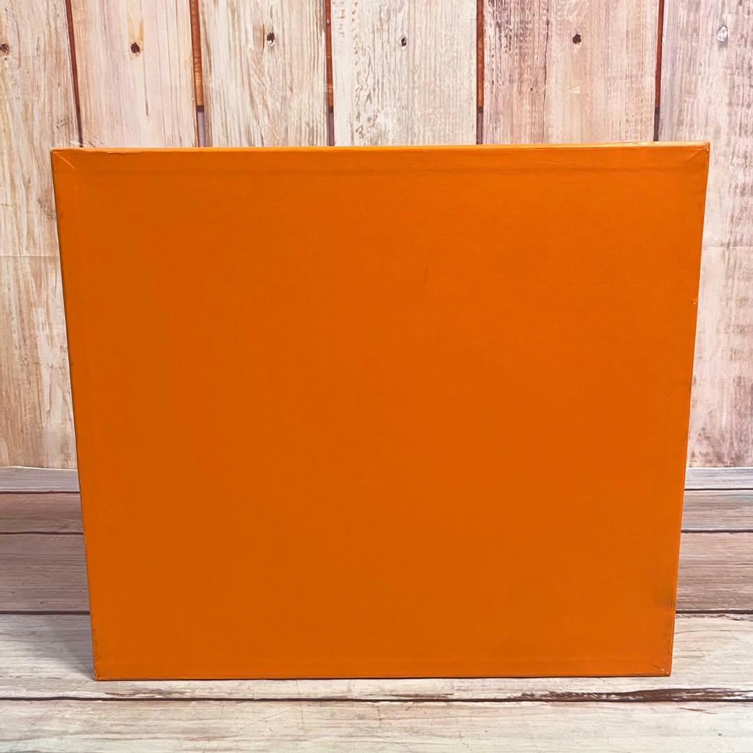 エルメス　HERMES　ギフトボックス　バッグ用箱　リボン付