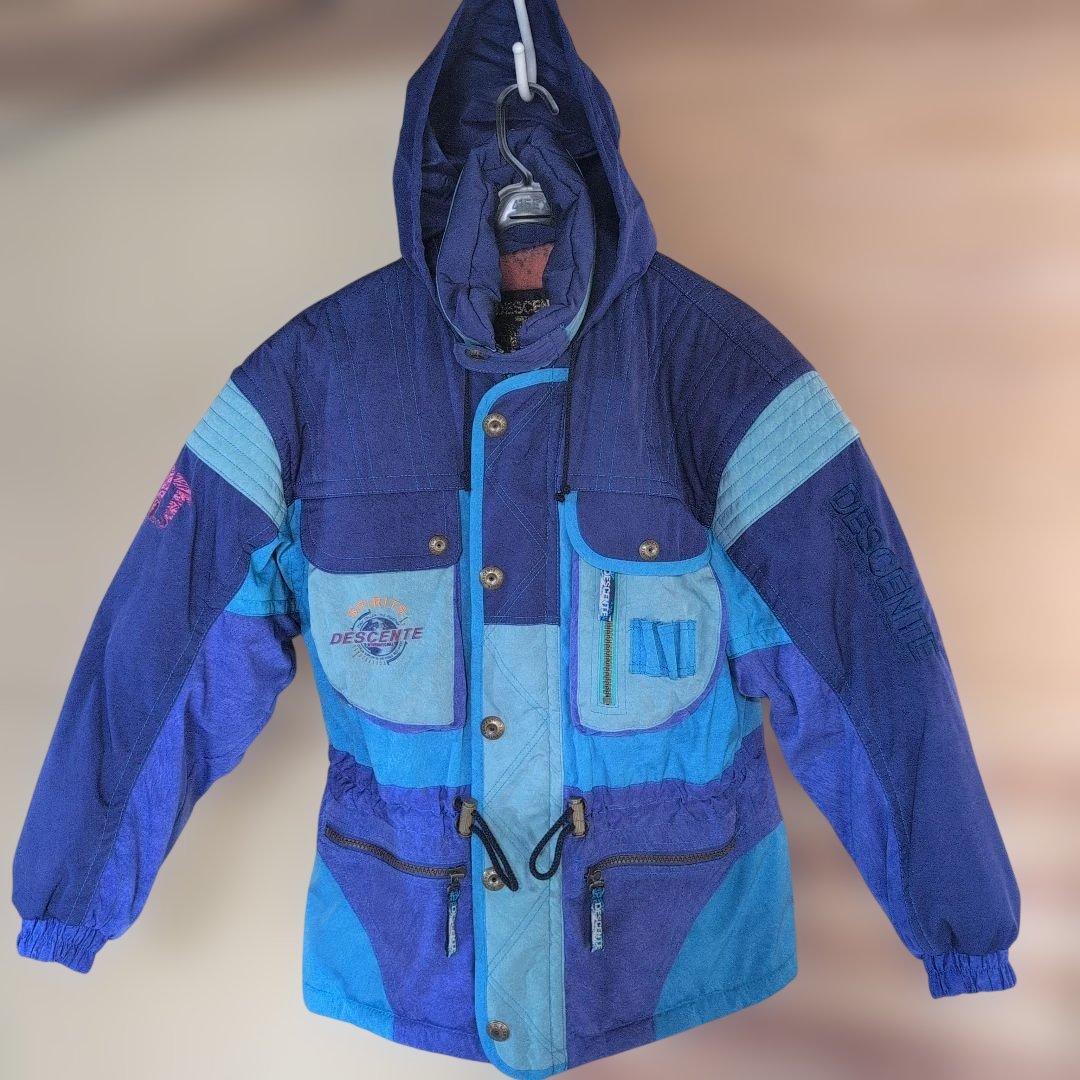 希少90年代〜レトロ　デサントのスキーウェア「 SPIRIT」上下　ハンガー付き