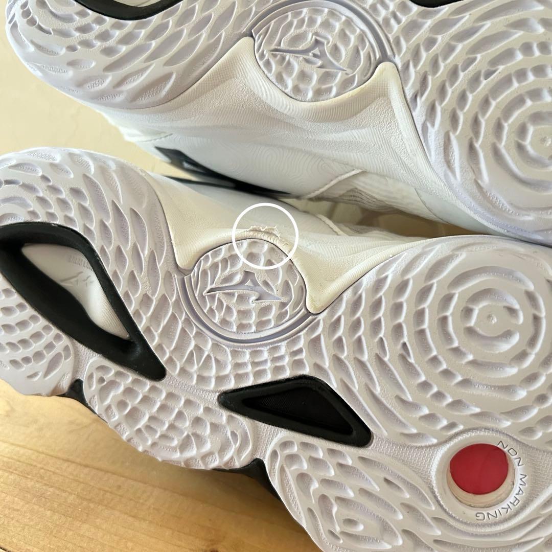 専用◯MIZUNO バレーボールシューズ ウエーブモーメンタム３