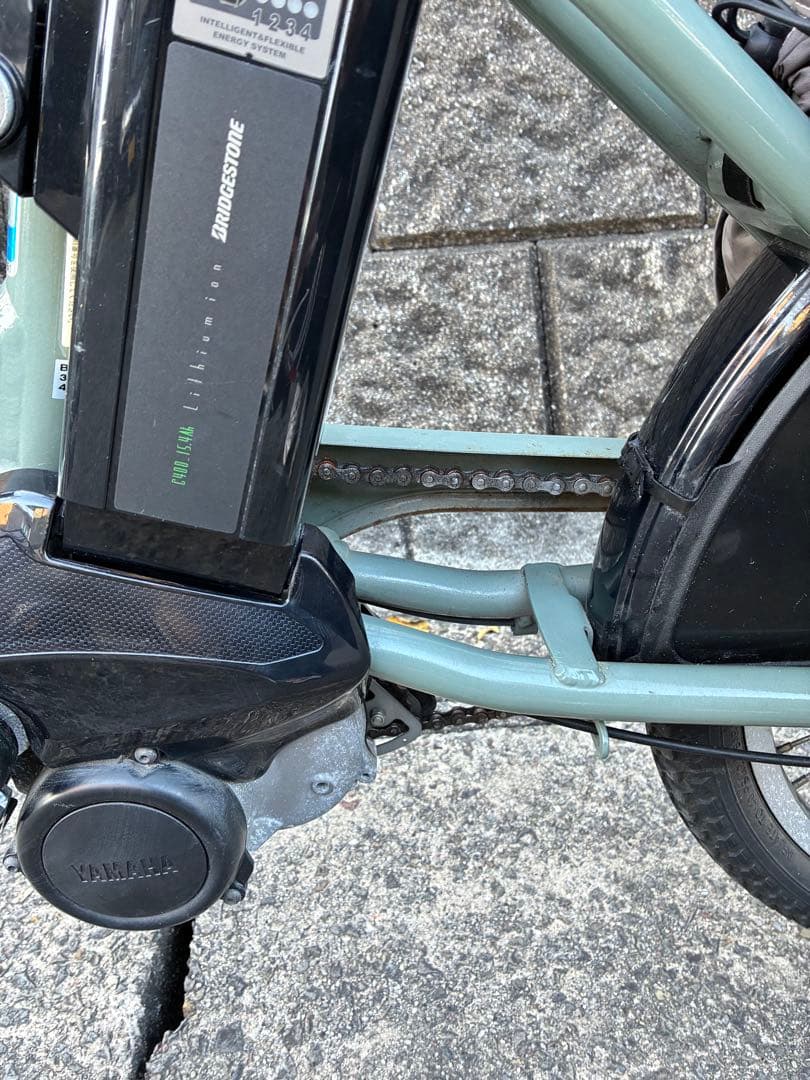 送料込み_ブリヂストンビッケポーラー　チャイルドシート付き電動アシスト自転車