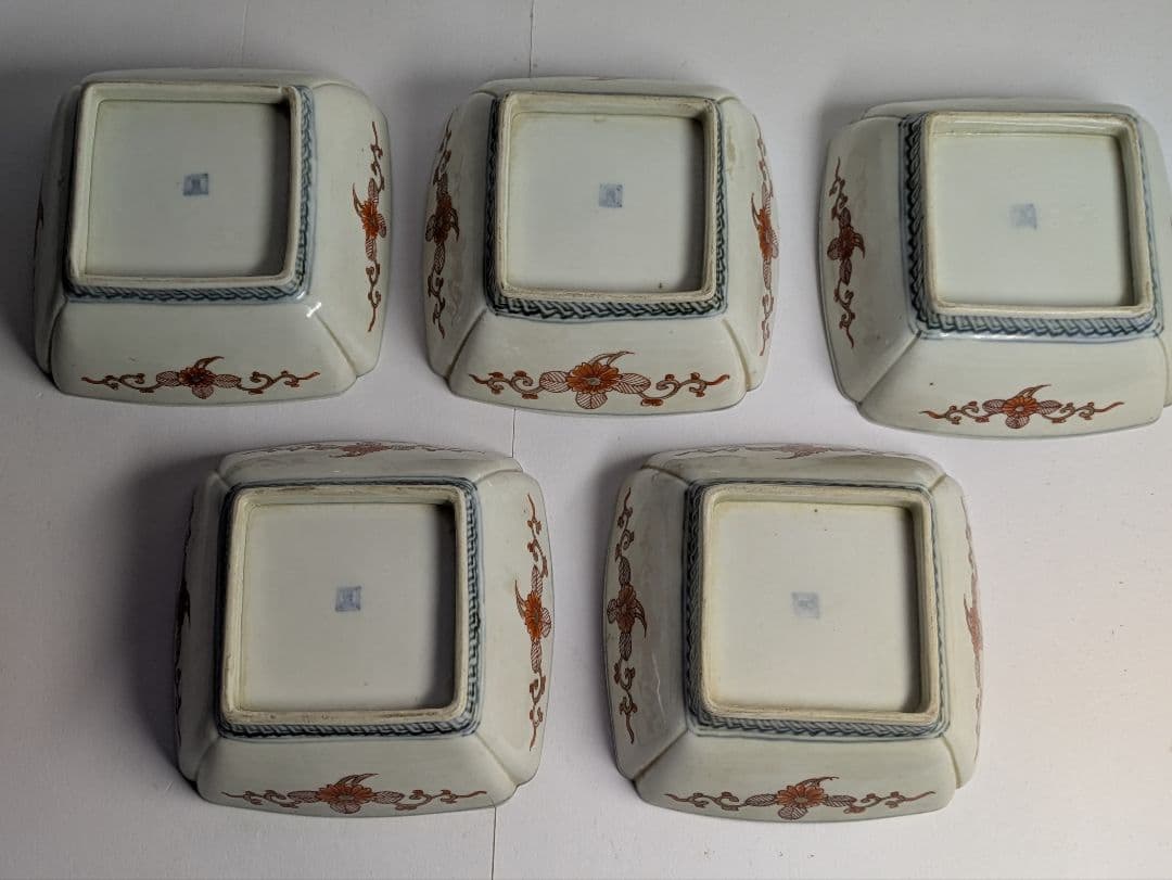 古伊万里、有田焼、富右衛門作、『色絵二方窓絵龍鶴文見込染付金彩山水文角皿』、5客