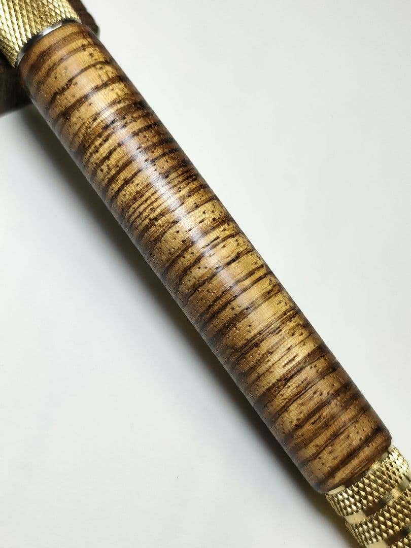 【ゼブラウッド】デュラクリックボールペン