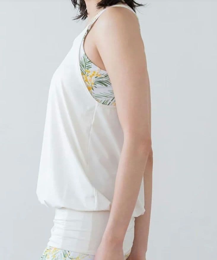 SUKARA スプリングフラワーカバーキャミソール　Ｌサイズ