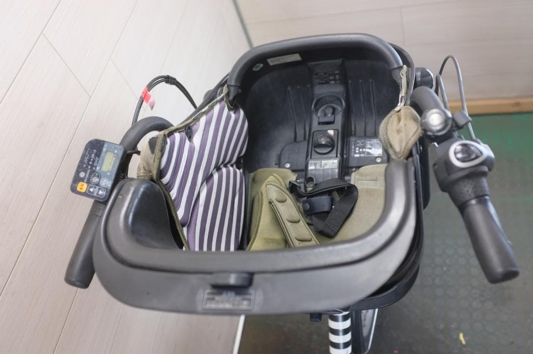 電動自転車 パナソニック ギュット　20インチ　3段　8.0Ah充電器あり