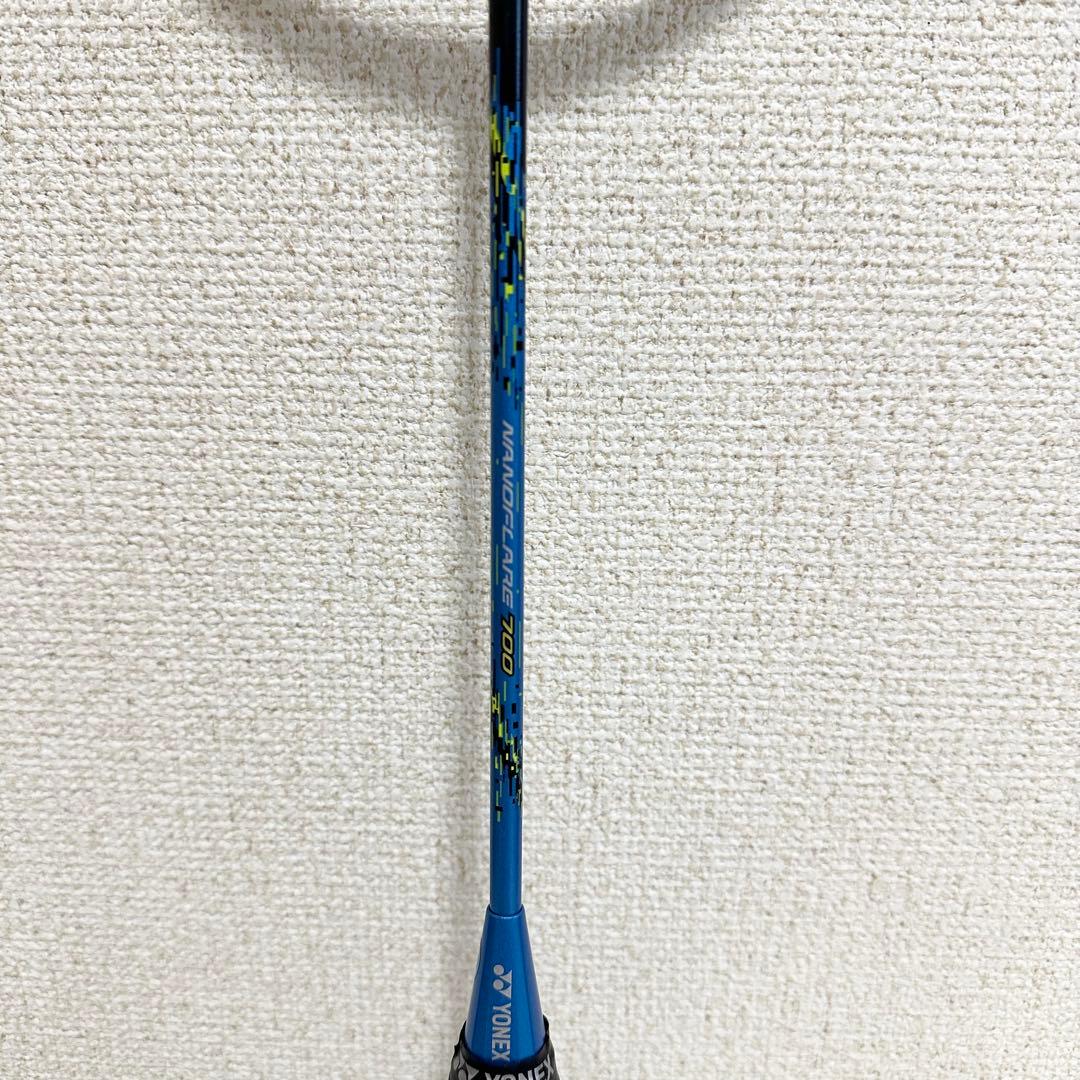 【極美品】 Nanoflare 700 バドミントンラケット　ナノフレア700