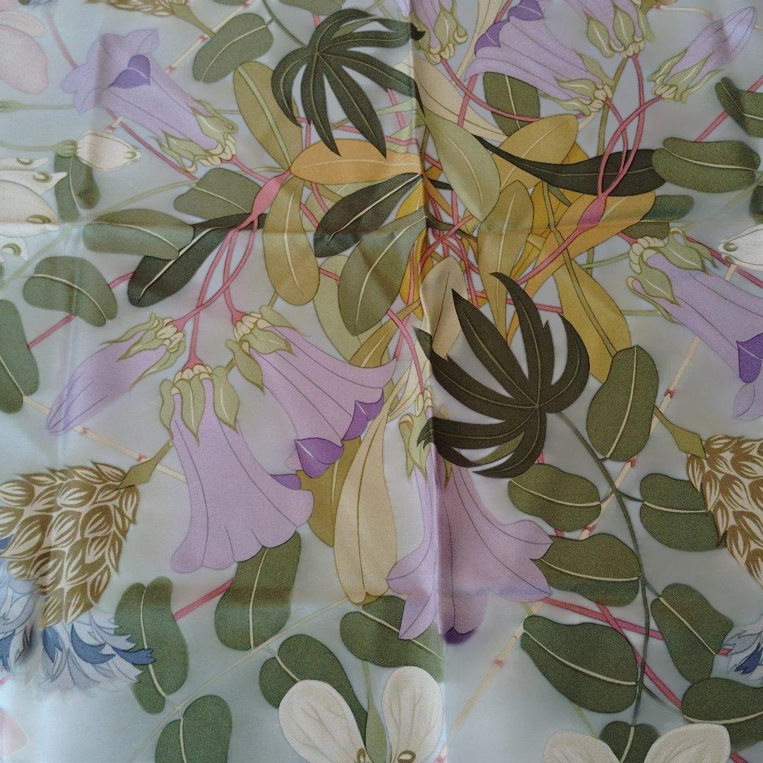 ✨極美品✨ HERMES エルメス ギリシャの花 スカーフ カレ90