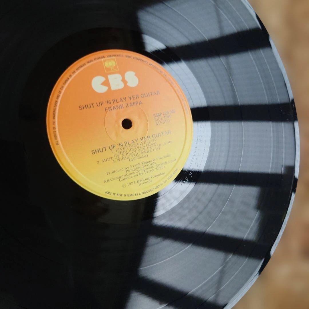 洋楽 Shut Up 'n Play Yer Guitar - Frank Zappa