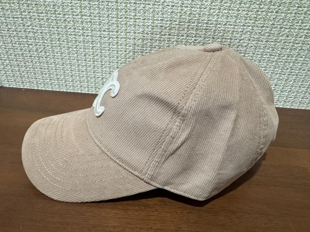 3 セリーヌ　キャップ ロゴ刺繍