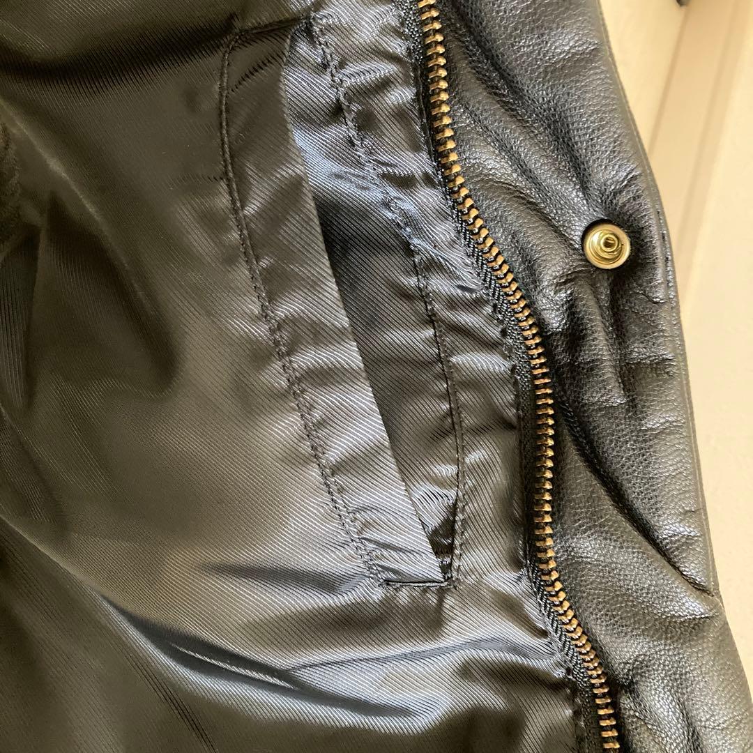 メンズ　ダウンベスト　本革　レザー　アーバンリサーチドアーズ　メンズ　アウター