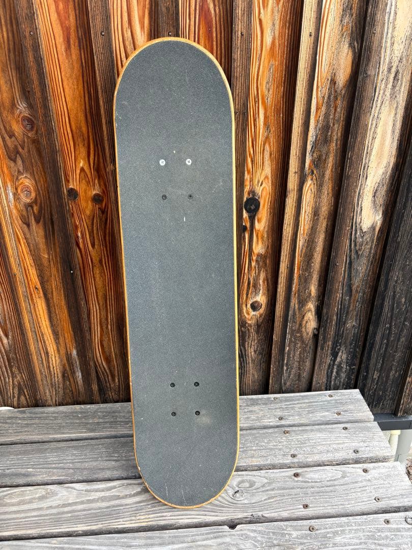 THREE WEATHER（スリーウェザー）のスケートボード