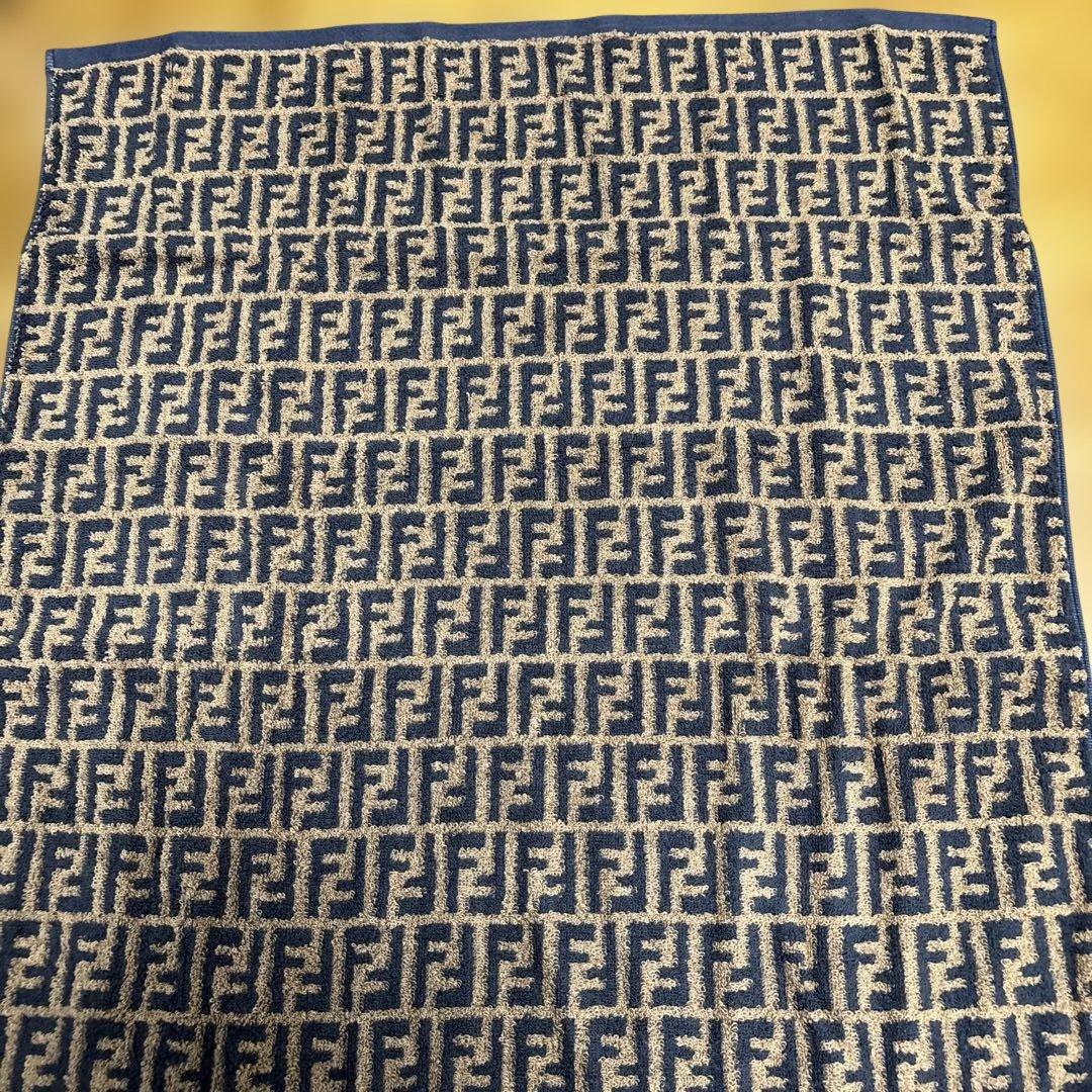 FENDI バスタオル