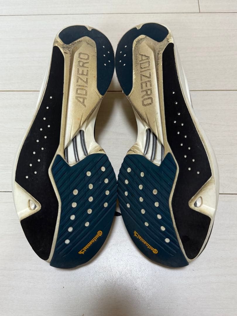 アディゼロ　タクミセン9