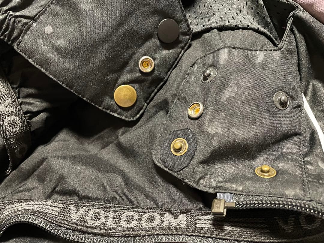 新品特価◇VOLCOM ウェア◇Ashfield Pullover◇レディースS