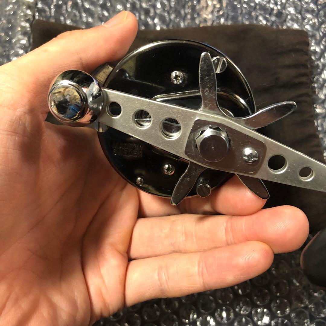 【美品】ABU アブ　アンバサダー 6500CS ロケット　ガンナー　クローム