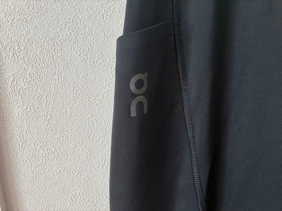 【美品】On レディース 冬用 ランニングタイツ ロング サイドポケット付き　S