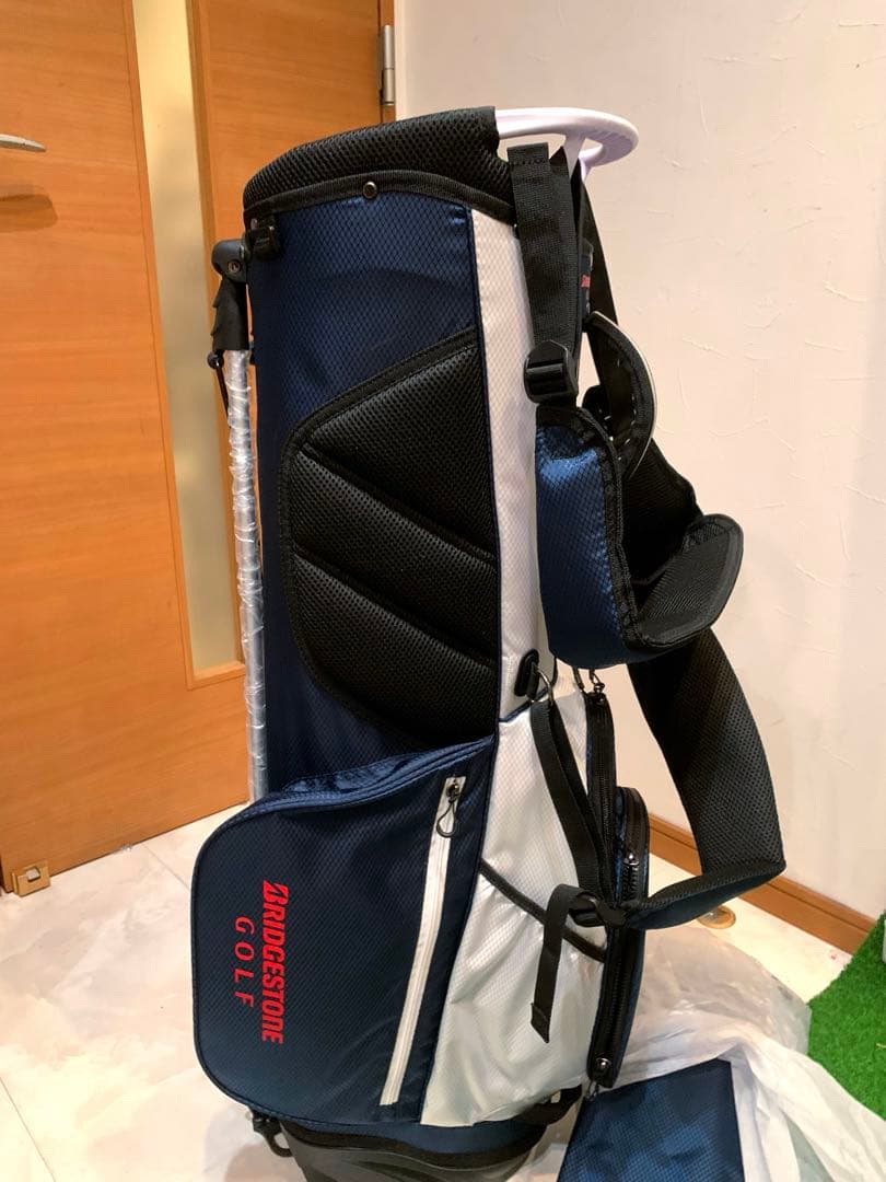 新品未使用　ブリヂストン　ツアーB スタンド　キャディバッグ　CBG423