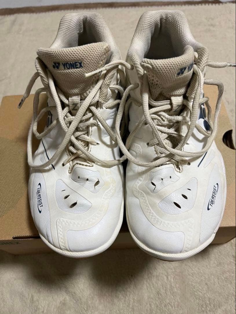 バドミントンシューズ 24.5