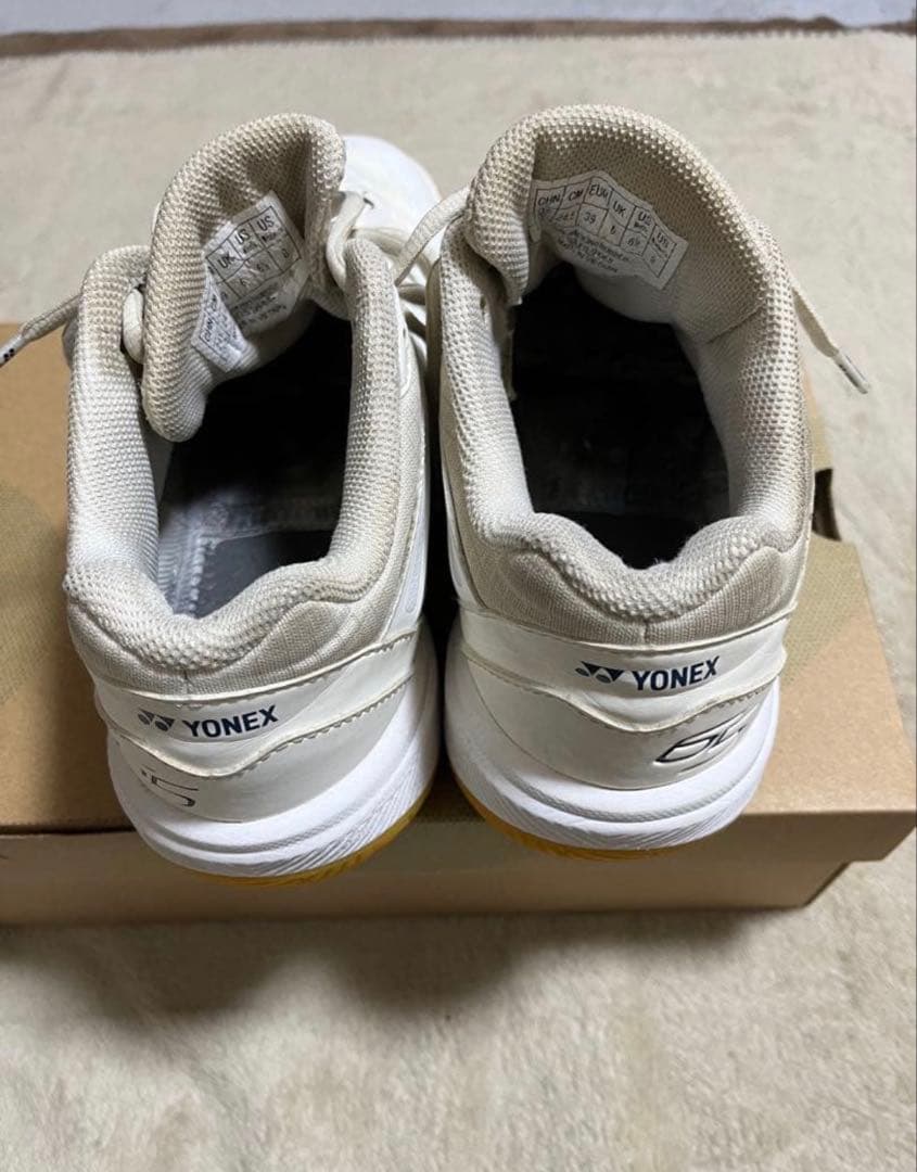バドミントンシューズ 24.5