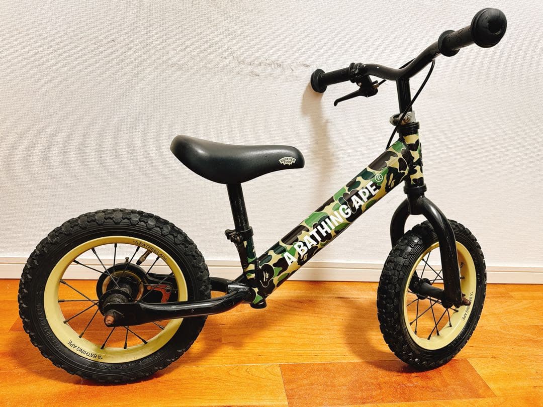 A BATHING APE キッズバイク バランスバイク ストライダー
