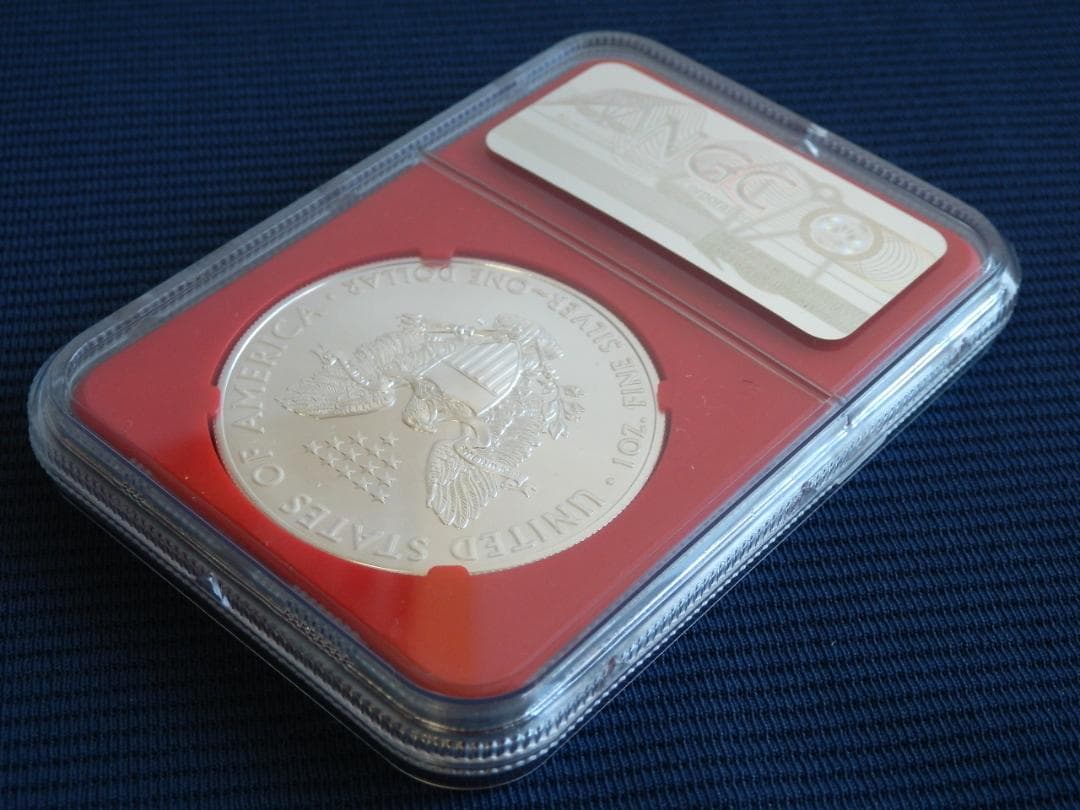 米国2021年イーグル1ドル銀貨　トランプ赤ラベル　NGC MS70ER