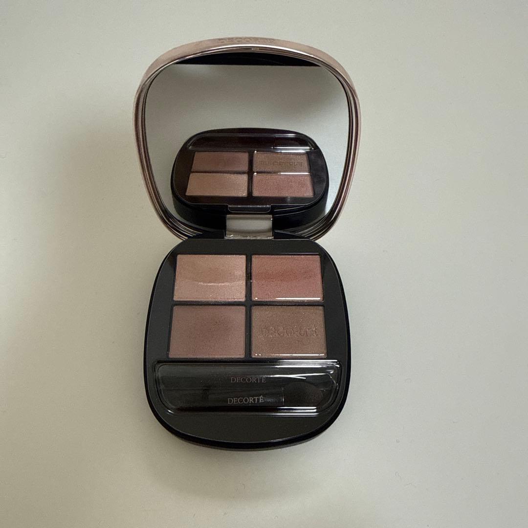 コスメデコルテ スキンシャドウデザイニングパレット　10番　新作