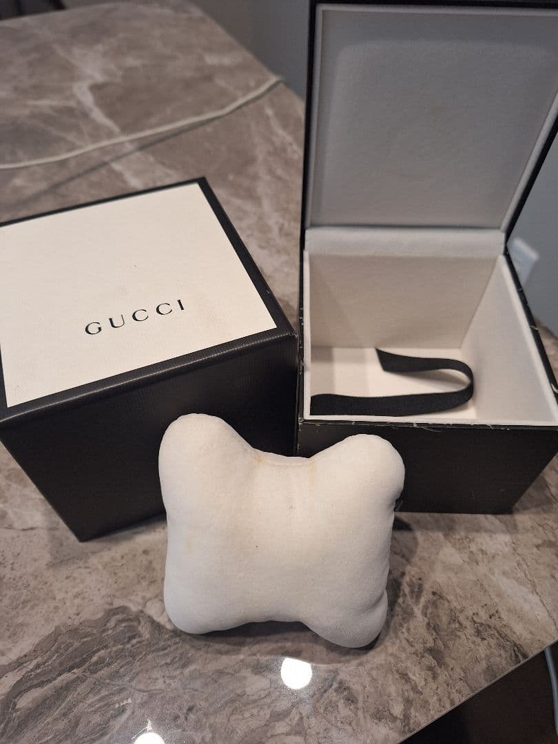【訳あり品】GUCCI SYNC137.1 アウトレット 時計 レッド