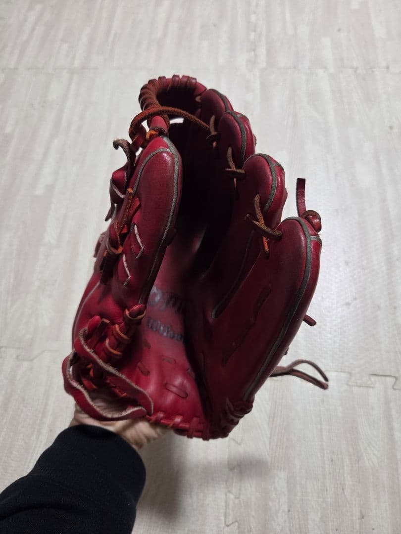 Wilson 投手用グローブ