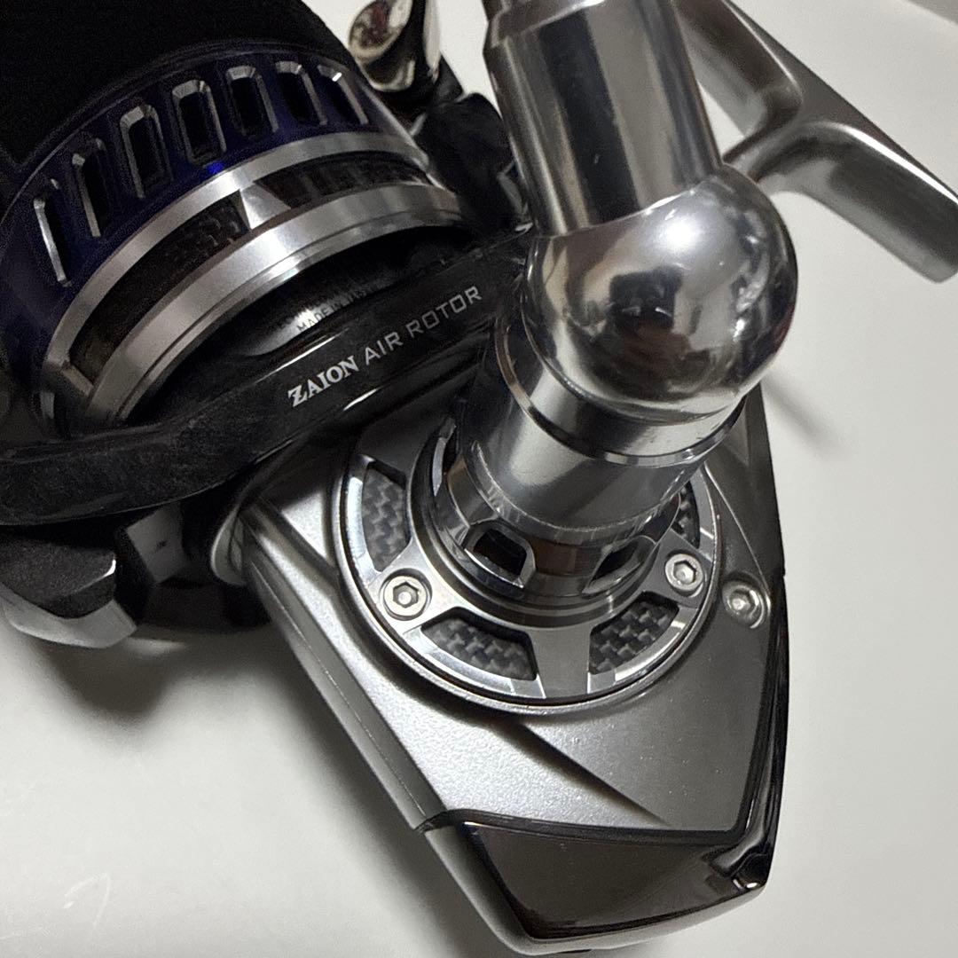 美品　ダイワ　10ソルティガ　4500