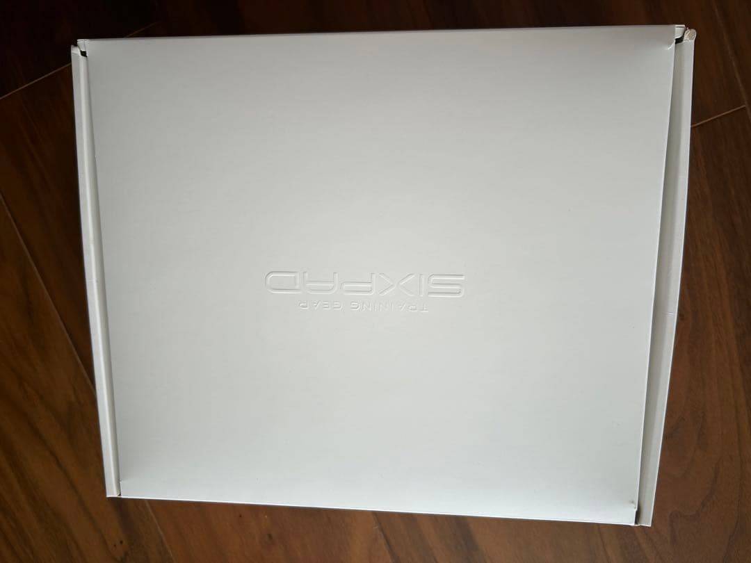 【箱あり】シックスパッド　パワースーツ　トップ Mサイズ