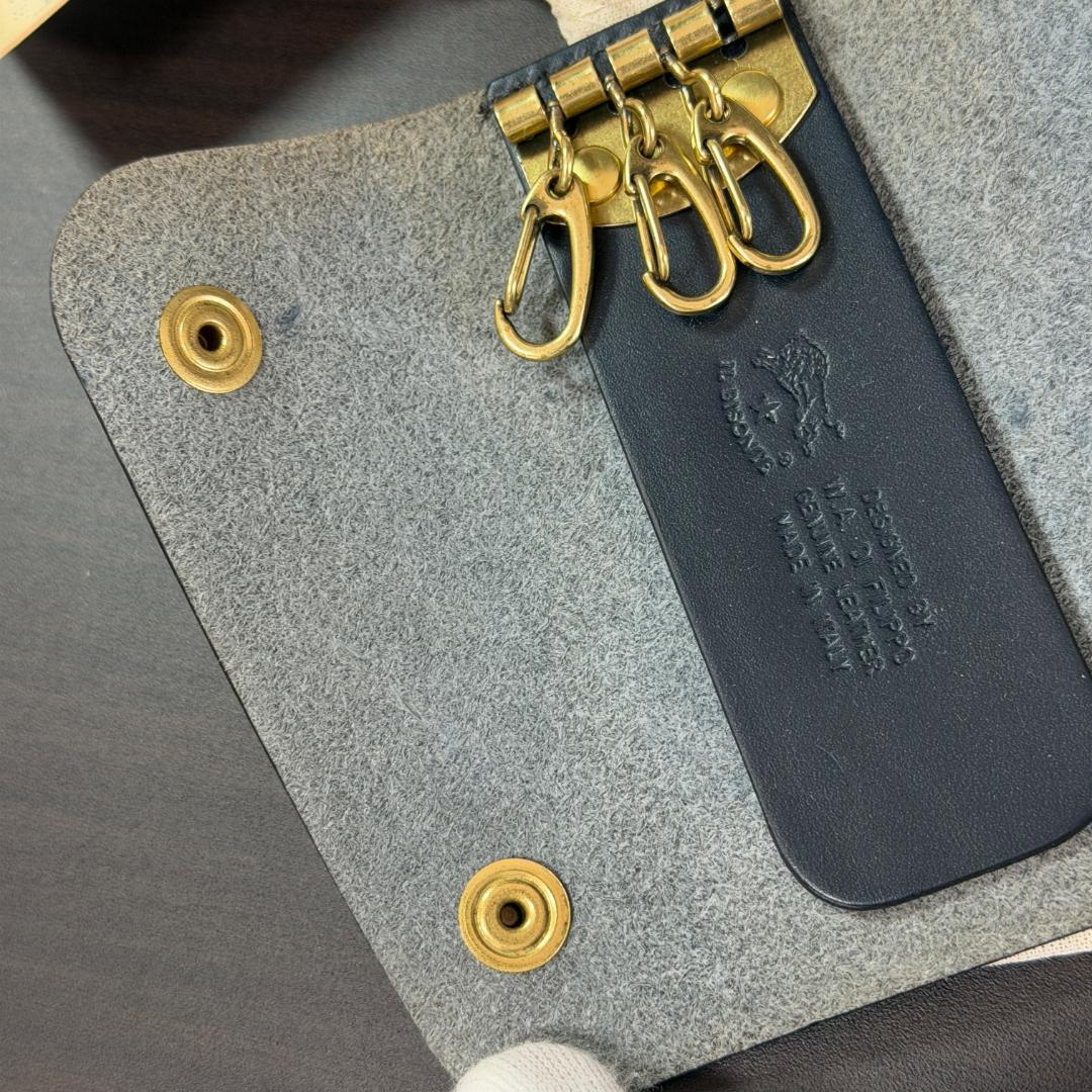 【新品未使用】イルビゾンテ キーケース(大) ネイビー、ショッパー