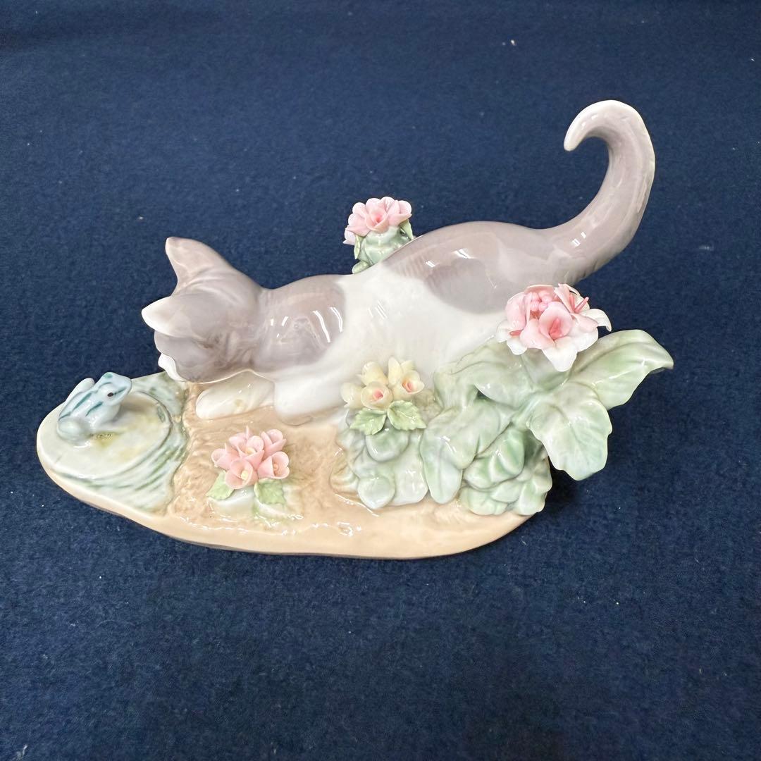 LLADRO リヤドロ にらみ合い 猫 蛙 ネコ カエル フィギュリン 陶器