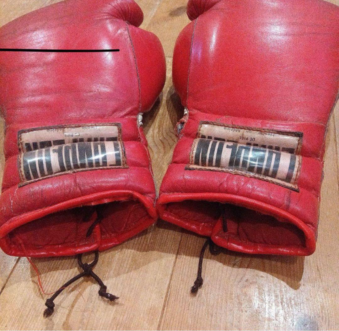 「Fレモン」赤いボクシンググローブ レースアップ