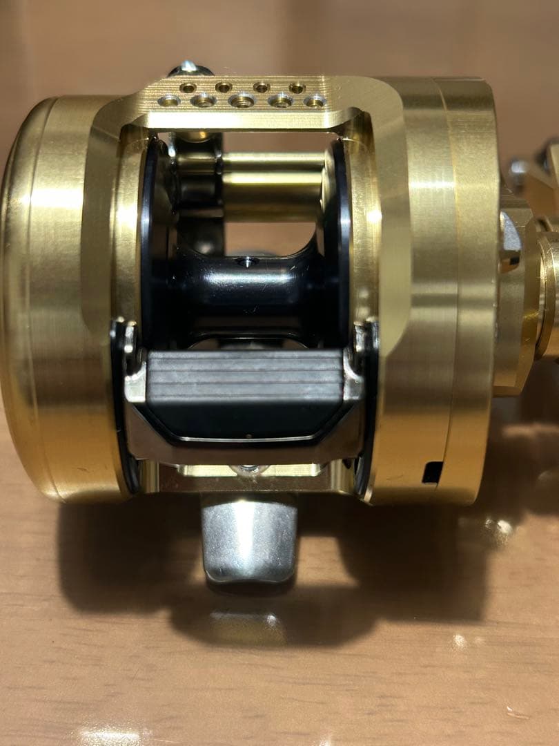 新品未使用　CALCUTTA CONQUEST 300XGLH【デカール込】