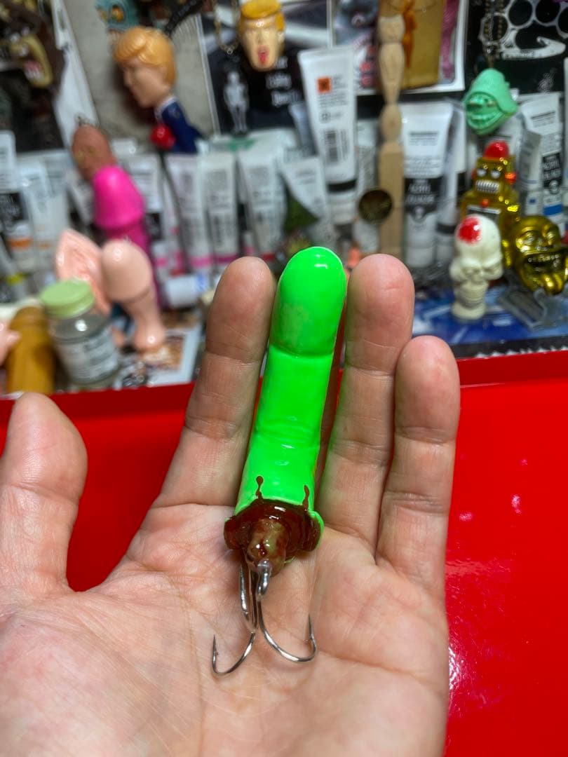 サーフェイスジョー 夜光グリーン　フィンガーファックルアー　ペンシルベイト