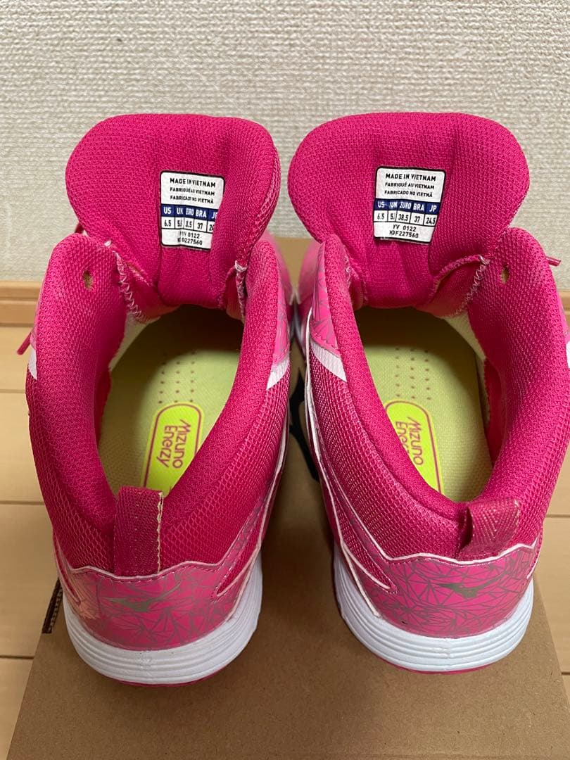 ミズノ　ウェーブダイバース　LG4 Ltd ピンク 24.5㎝