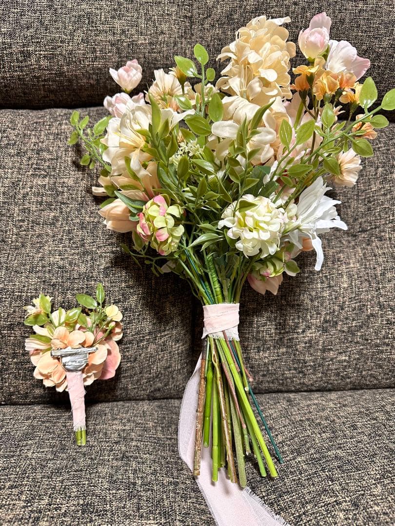 ブートニア付き！アーティフィシャルフラワーブーケ　ウェディングブーケ造花ブーケ