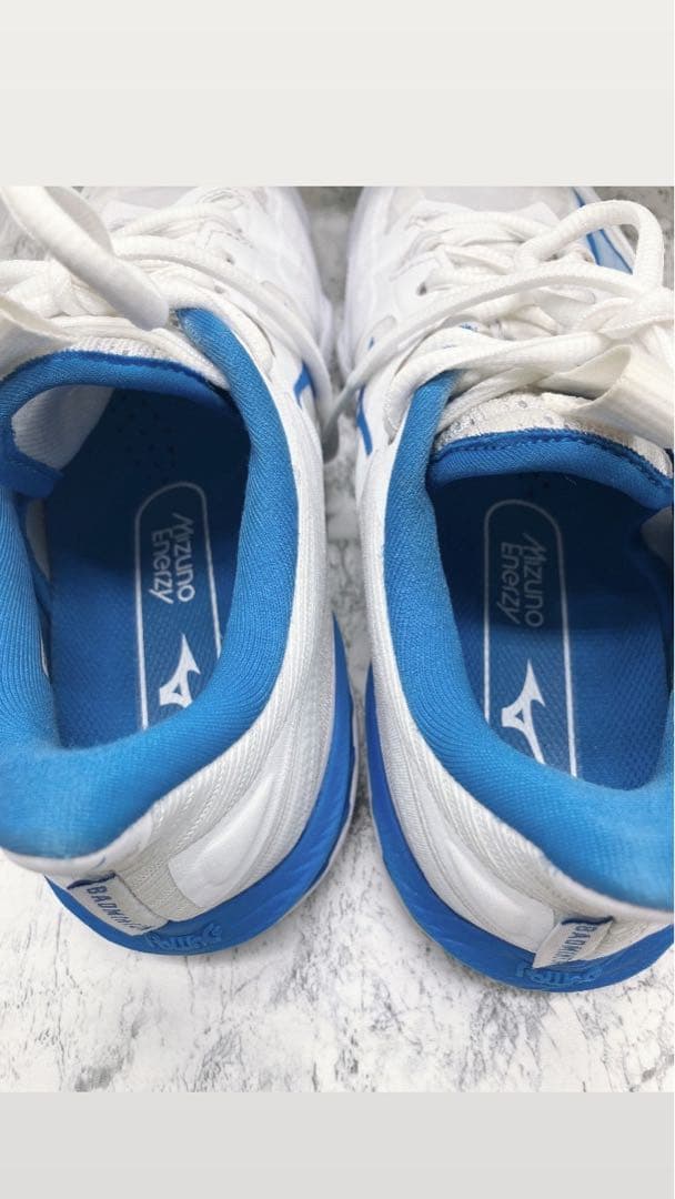 【極美品】MIZUNO ミズノウエーブクローNEO2FIT バドミントンシューズ