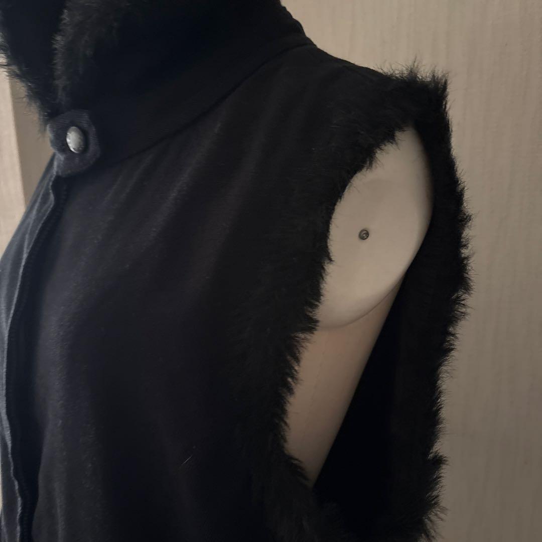 MIEKO WESAKO SPORTSロゴワッペン付きファー仕様ジップベスト♡