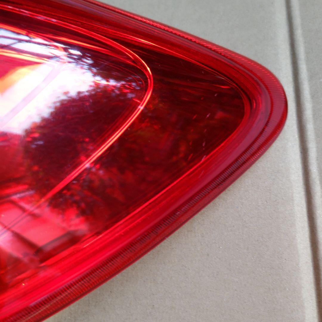 マツダ デミオDE型 LEDテールランプ 左右セット 中古品