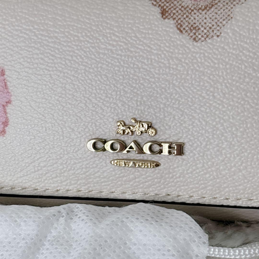 新品　COACH 花柄レザーキーケース　5連　リング付