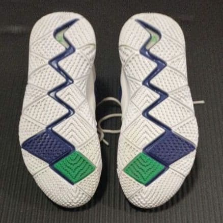 カイリー4 ２足セット バッシュ NIKE ナイキEP バスケ Kyrie