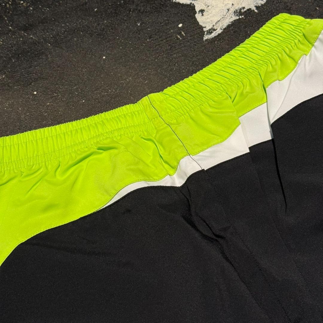 未使用 YONEX バドミントン ゲームシャツ&ショーツセットアップ M