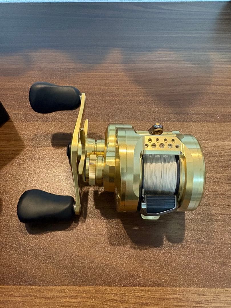 リール 21SHIMANO CALCUTTA CONQUEST 201