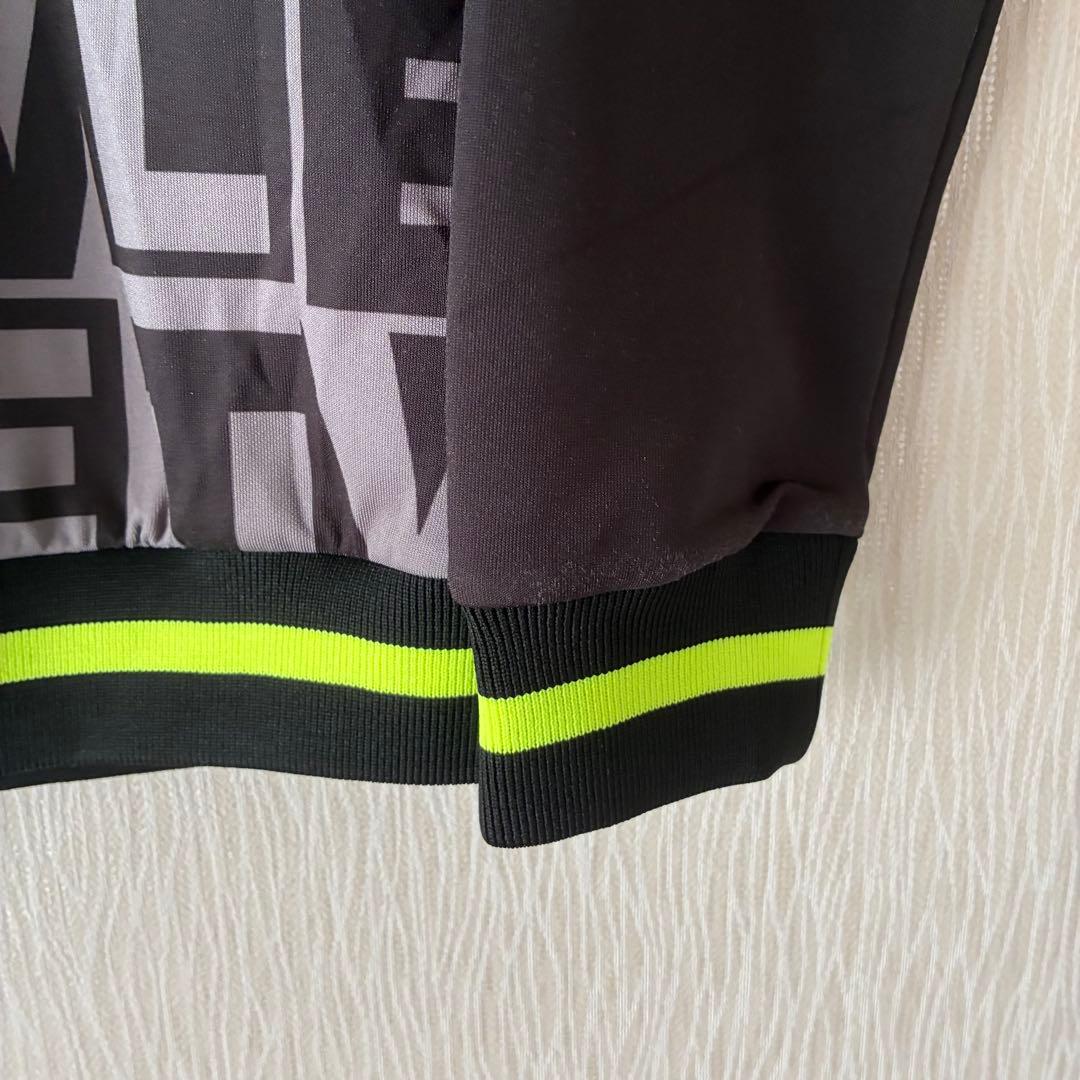 新品タグ付き V12 ROBERT CREW 総柄 スウェット サイズ2