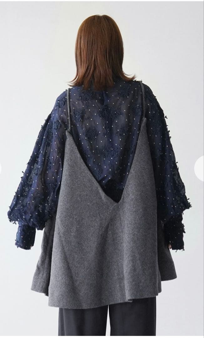 アーバンリサーチ　クリンクルクリンクル　Vネックニットベスト　グレー