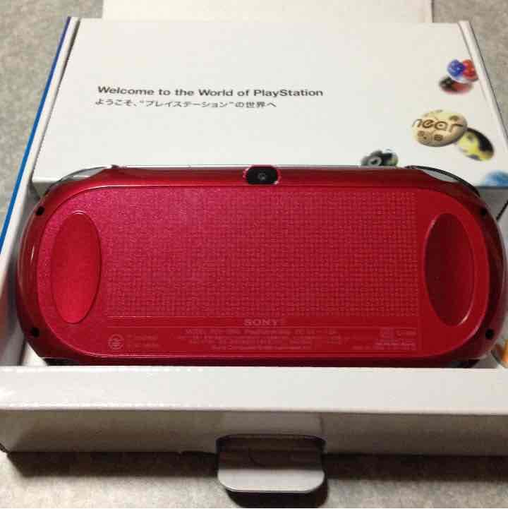 値下げ交渉あり旧型psvitaレッド8gb同梱