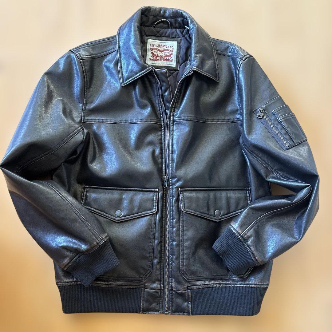 リーバイス　ブルゾン