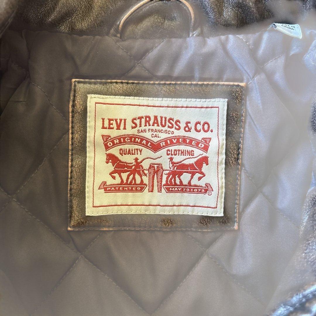 リーバイス　ブルゾン